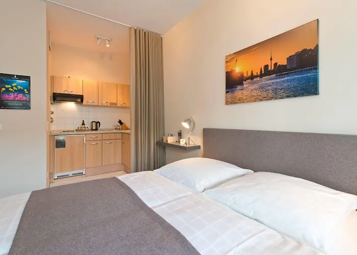 Residenz Am Deutschen Theater 3*