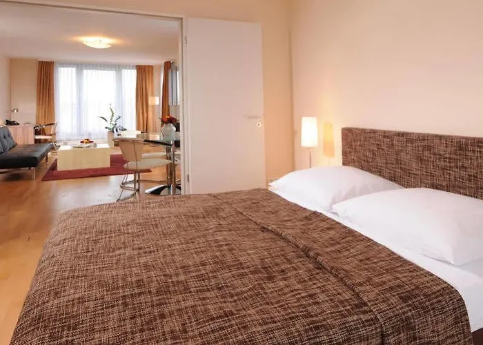 Residenz Am Deutschen Theater 3*