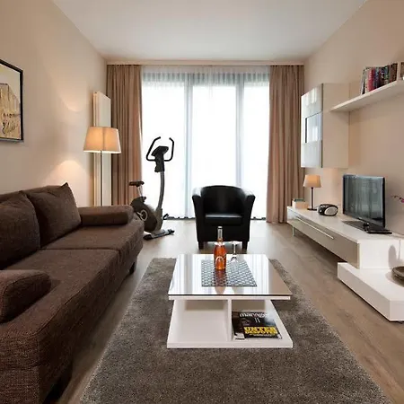 מלון דירות Residenz Am Deutschen Theater