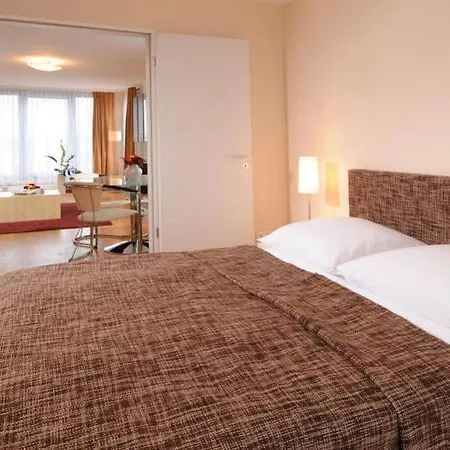 Residenz Am Deutschen Theater 3*